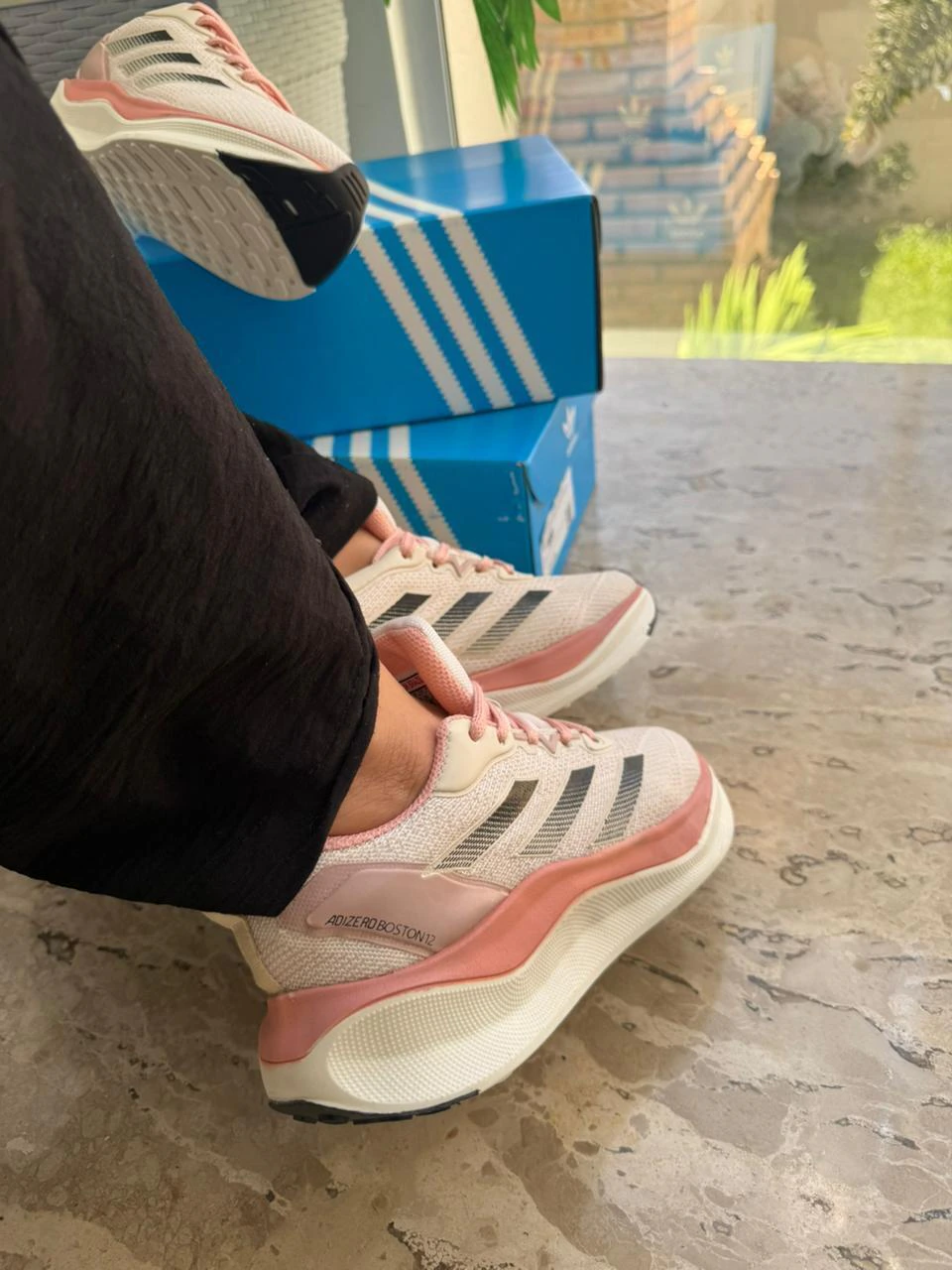 T&ecirc;nis Adizero Boston Ros&eacute;